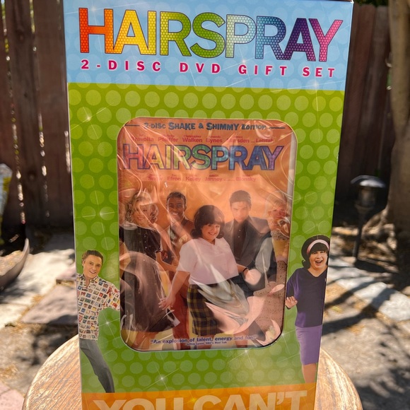 Limited Edition Hairspray 2 Disc Gift Set Locker - Picture 3 of 5
